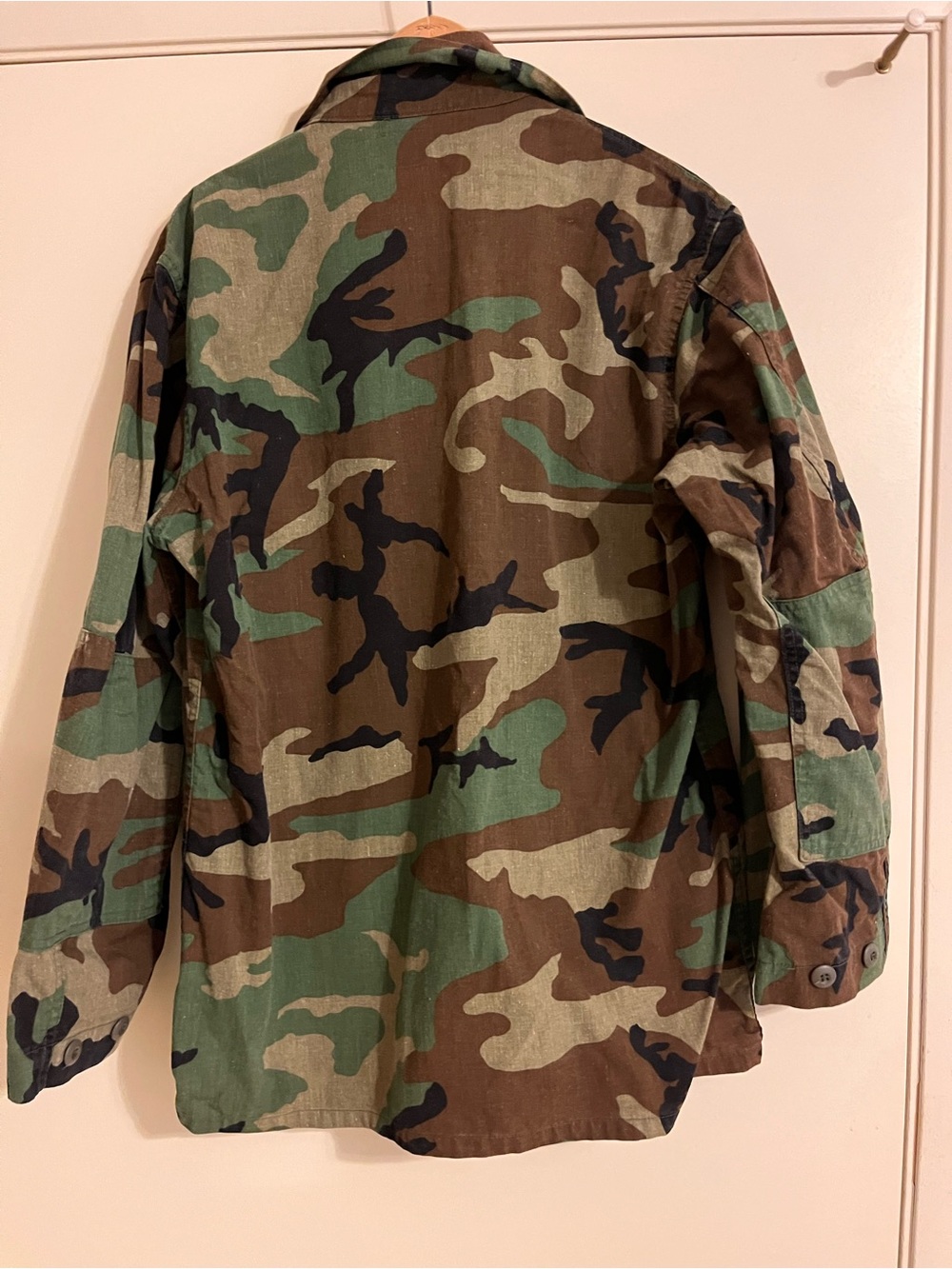 US Navy Men's Camo Field Shirt Jacket - Green/Brown Woodland- M